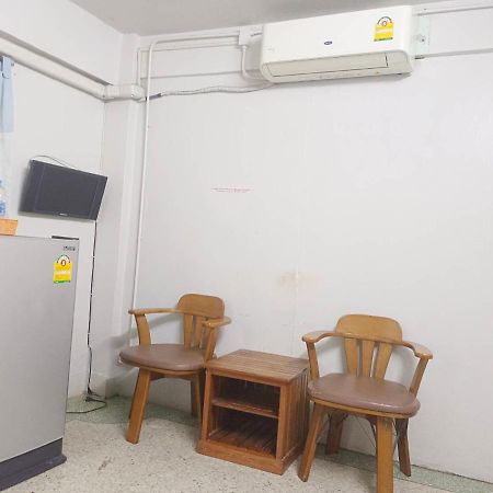 ห้องพักสุขสบายวังหลัง Bangkok Exteriör bild